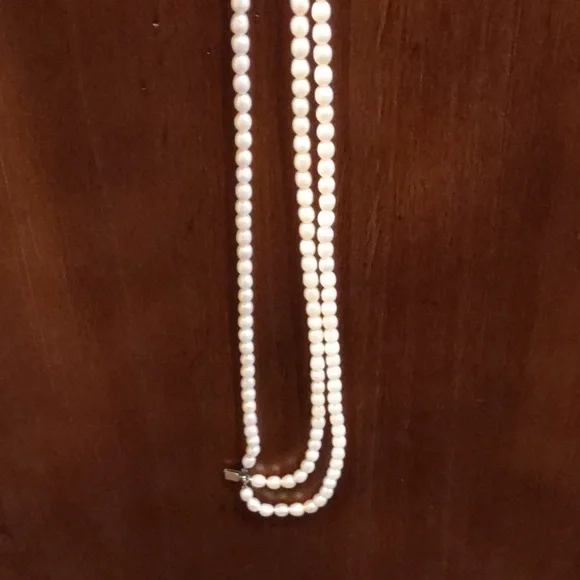 Freshwater Pearl Three Strand Necklace with sterling Silver Clasp, Nib - Picture 5 of 5